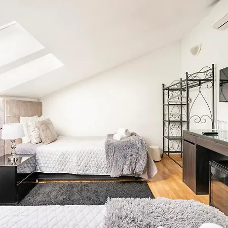 Jose & Ester House Alloggio in famiglia *