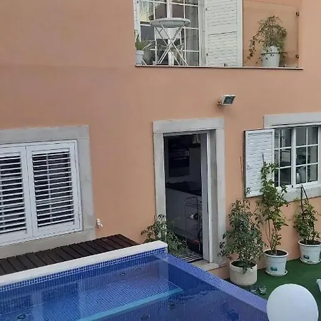 Jose & Ester House