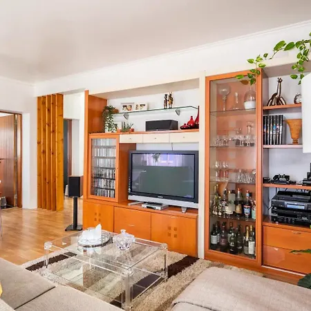 Kwatera prywatna Jose & Ester House Almada