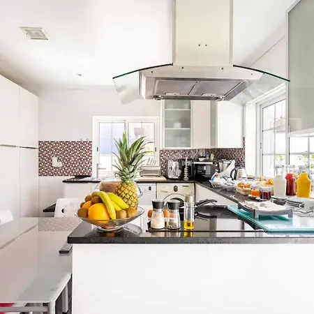 Kwatera prywatna Jose & Ester House Almada