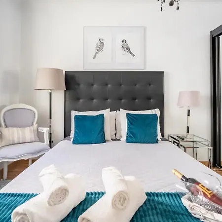 Jose & Ester House *