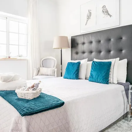 Jose & Ester House *